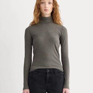 Everlane Luxe Rib Turtleneck Long Sleeve Shirt